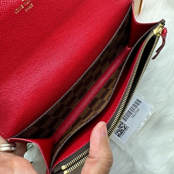 🌸SOLD🌸Louis Vuitton Emilie Wallet - Picture 15 of 16